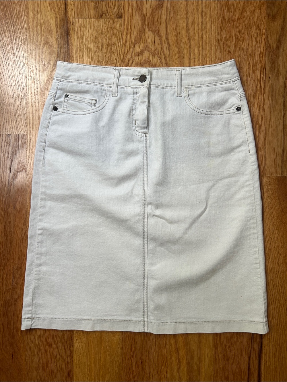 Boden Classic White Denim Pencil Skirt - Women